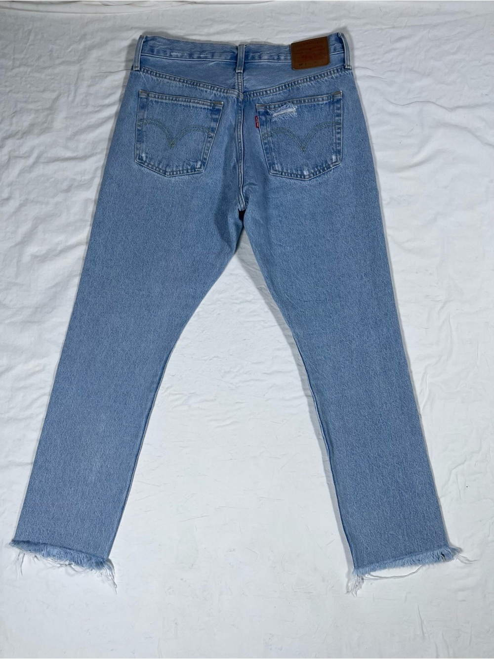 Levi’s 501 Skinny Jeans W28 L28 Distressed Light-wash - Picture 15 of 16